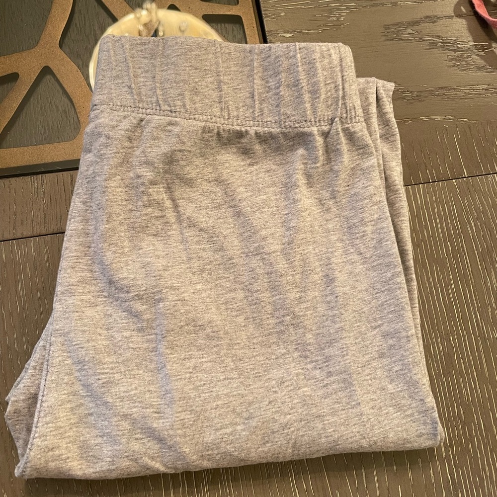 Grey leggings